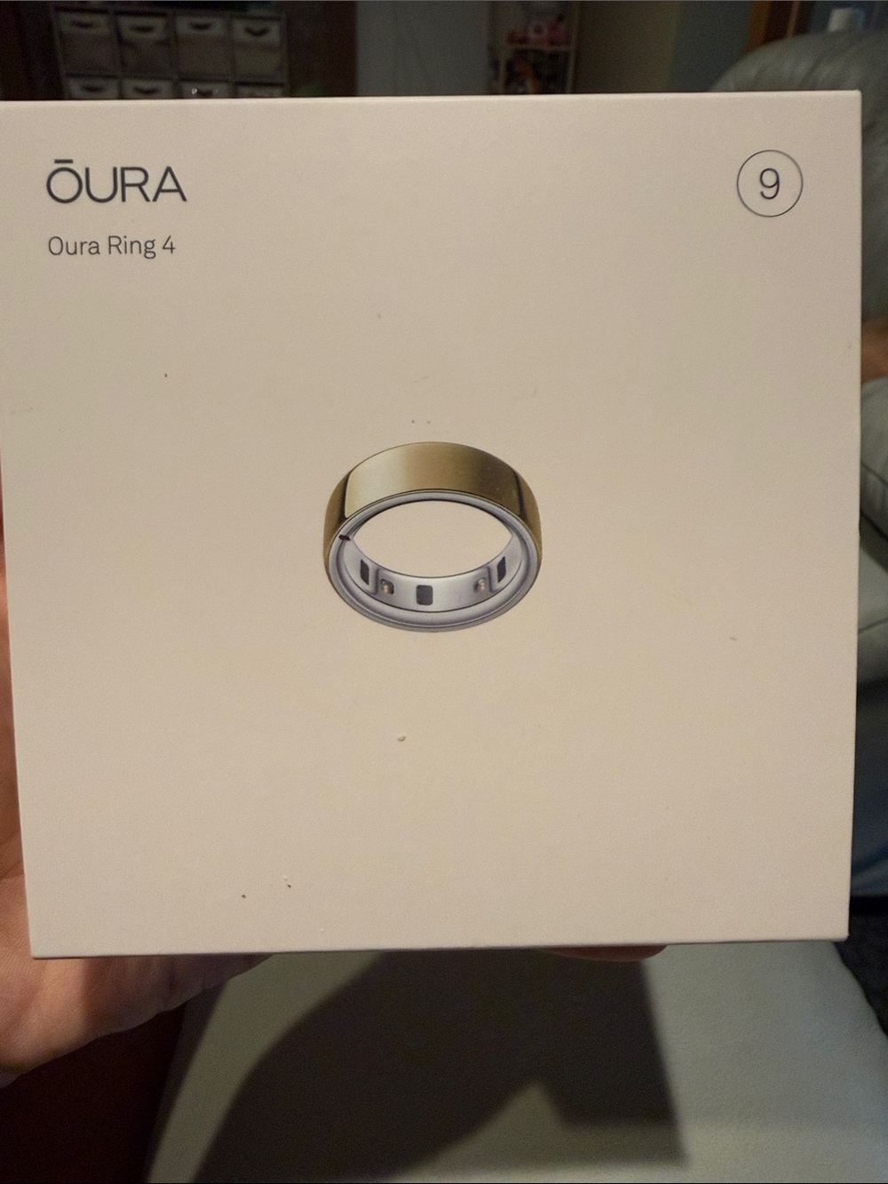 Oura Ring 4 Gold on White Box